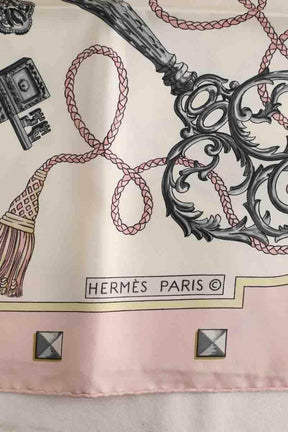 Carré Hermès Rose en Soie