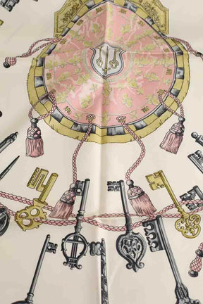 Carré Hermès Rose en Soie