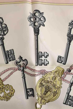 Carré Hermès Rose en Soie