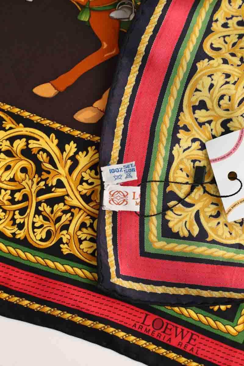 Carré Loewe Multicolore en Soie