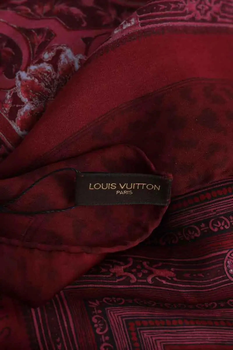 Carré Louis Vuitton Bordeaux en Soie