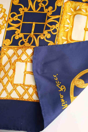 Carré Nina Ricci Bleu en Soie
