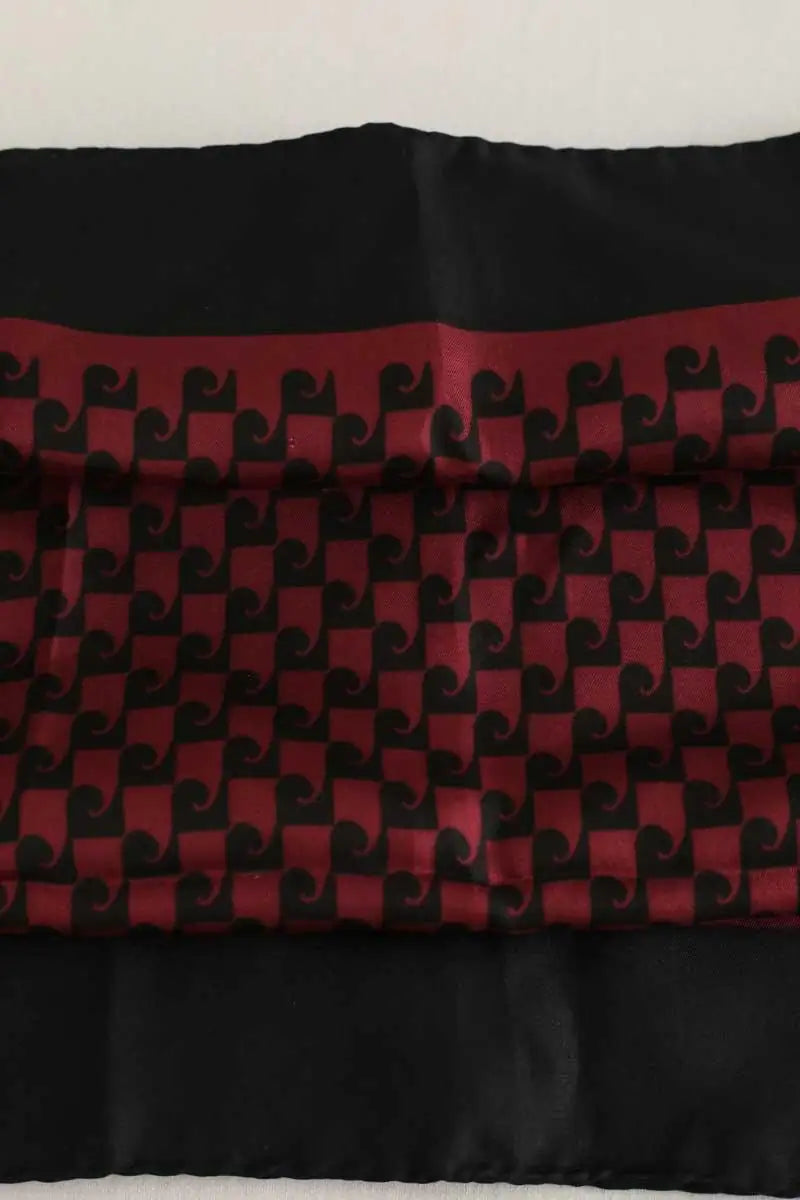 Carré Pierre Cardin Rouge en Soie