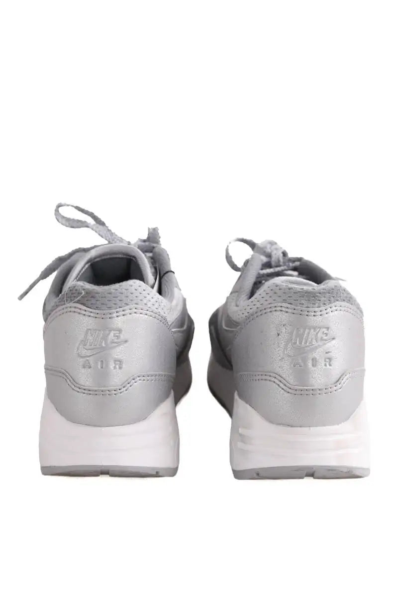 Baskets Nike Argent en Tissu