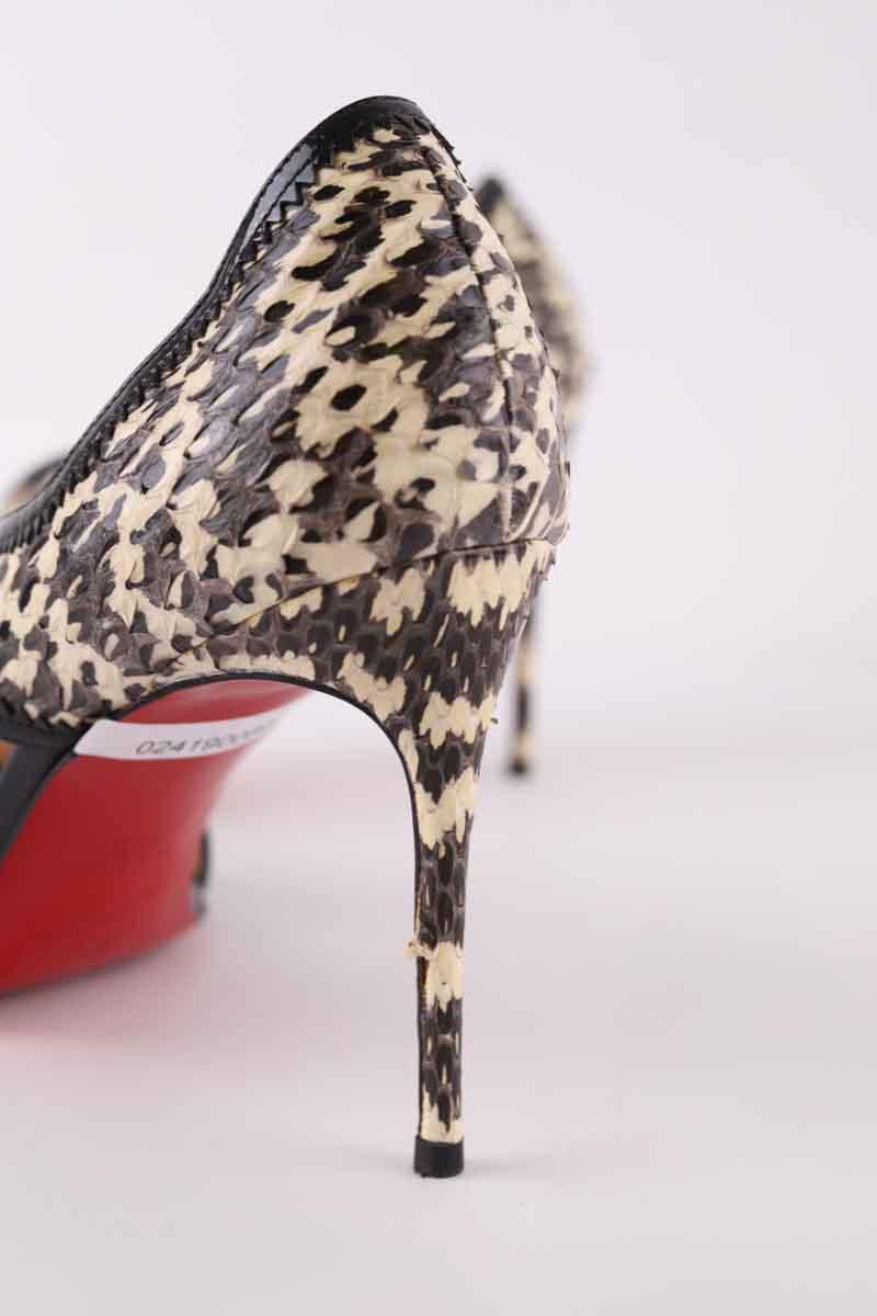 Talons Christian Louboutin  Beige