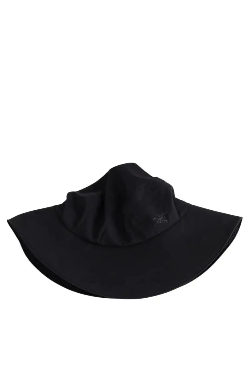 Chapeau Arc'teryx Noir en Synthétique, taille L - Seconde Main