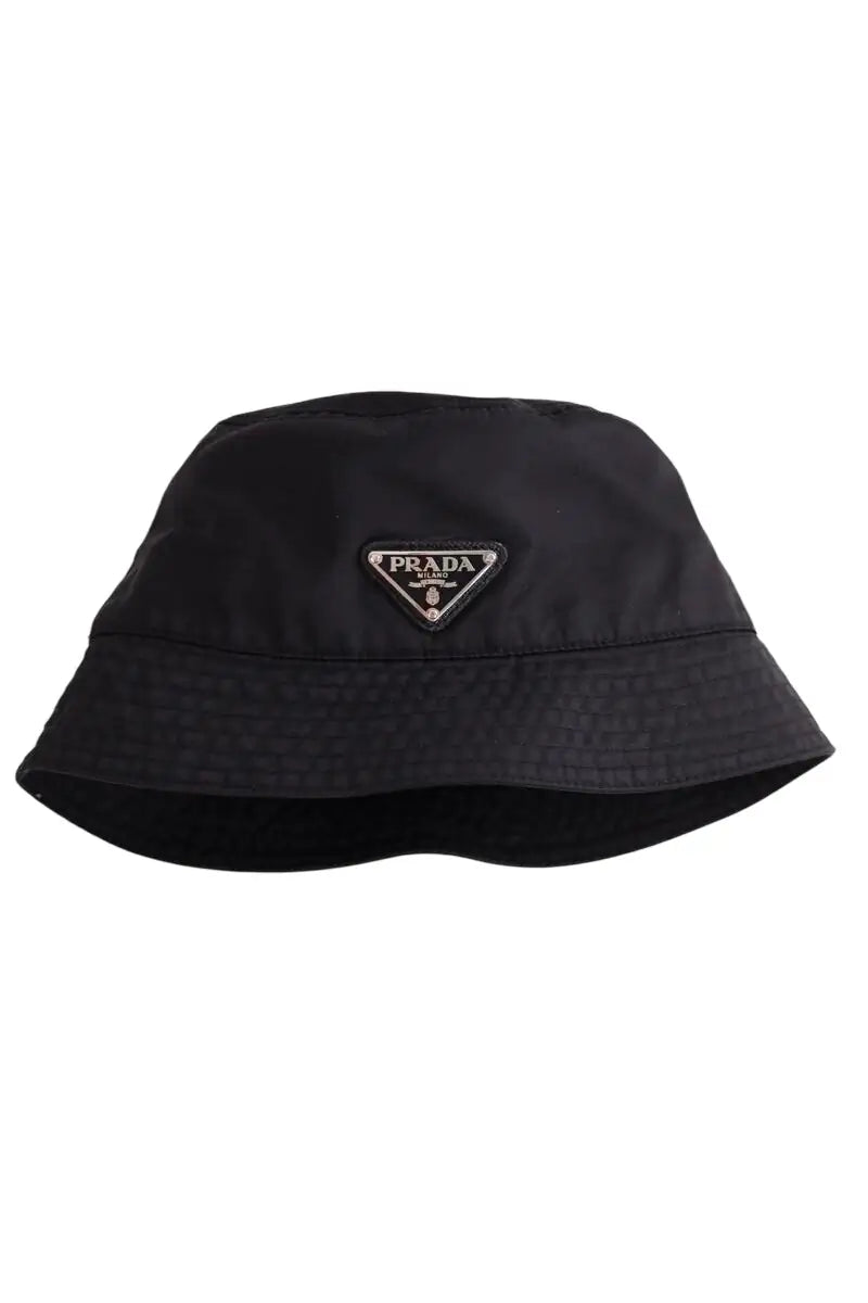 Chapeau Prada Noir en Synthétique, taille M - Seconde Main
