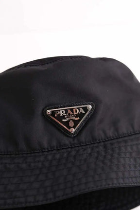 Chapeau Prada Noir en Synthétique