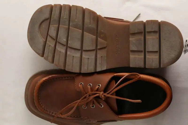 Chaussures à lacets Bottega Veneta Marron en Cuir