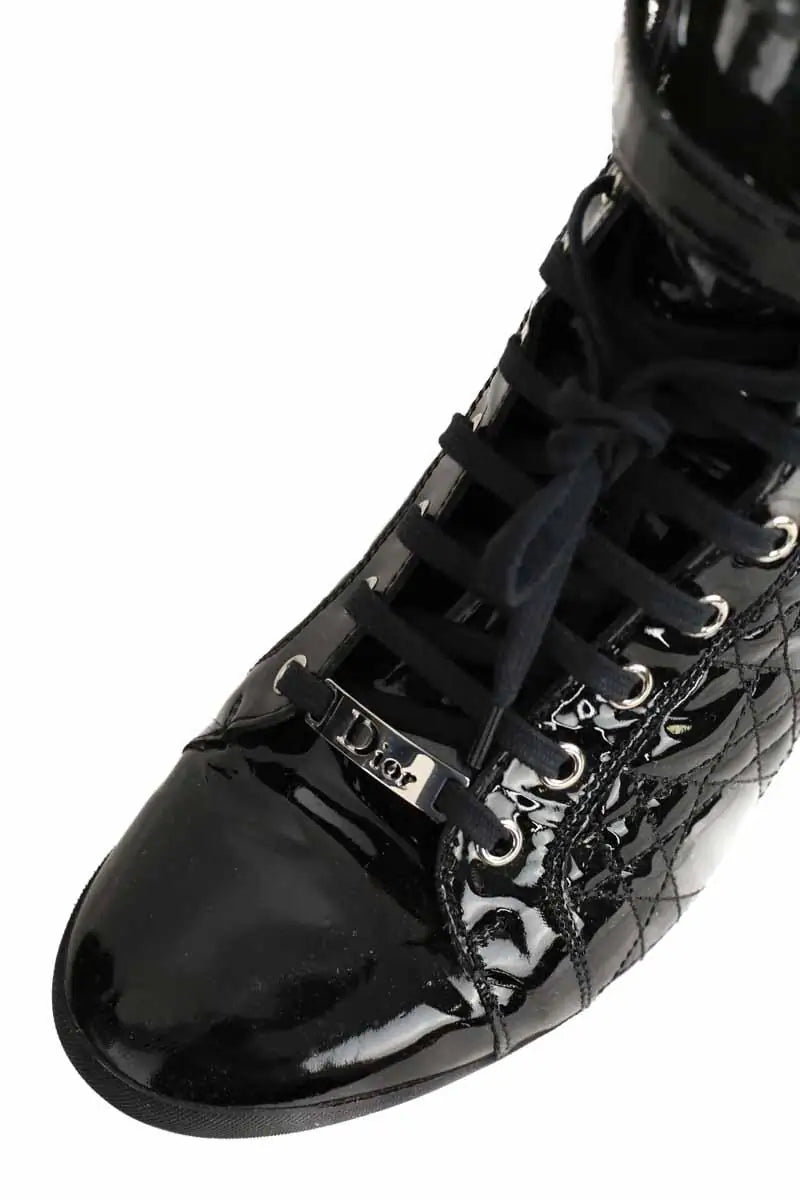Chaussures à lacets Dior Cannage basket haute Noir en Cuir verni