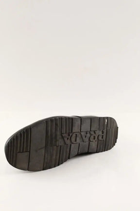 Chaussures à lacets Prada Noir en Cuir