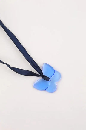 Collier Baccarat Papillon Porte- Bonheur Bleu en Cristal