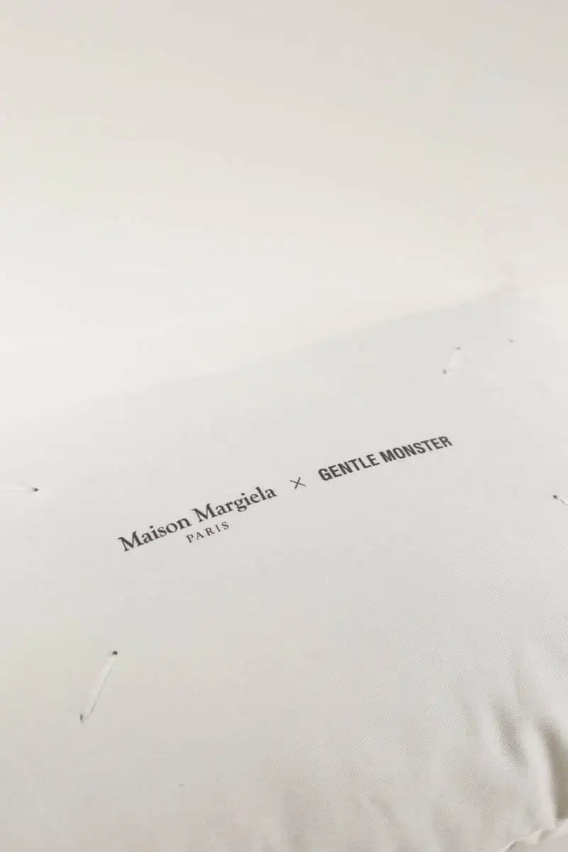Coussin Maison Martin Margiela Blanc en 