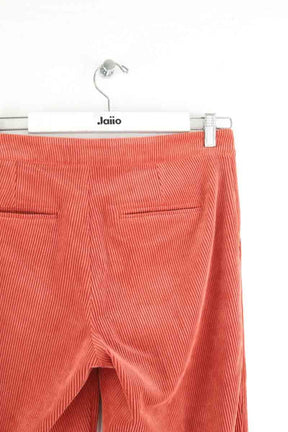 Large Mkt Studio  Orange