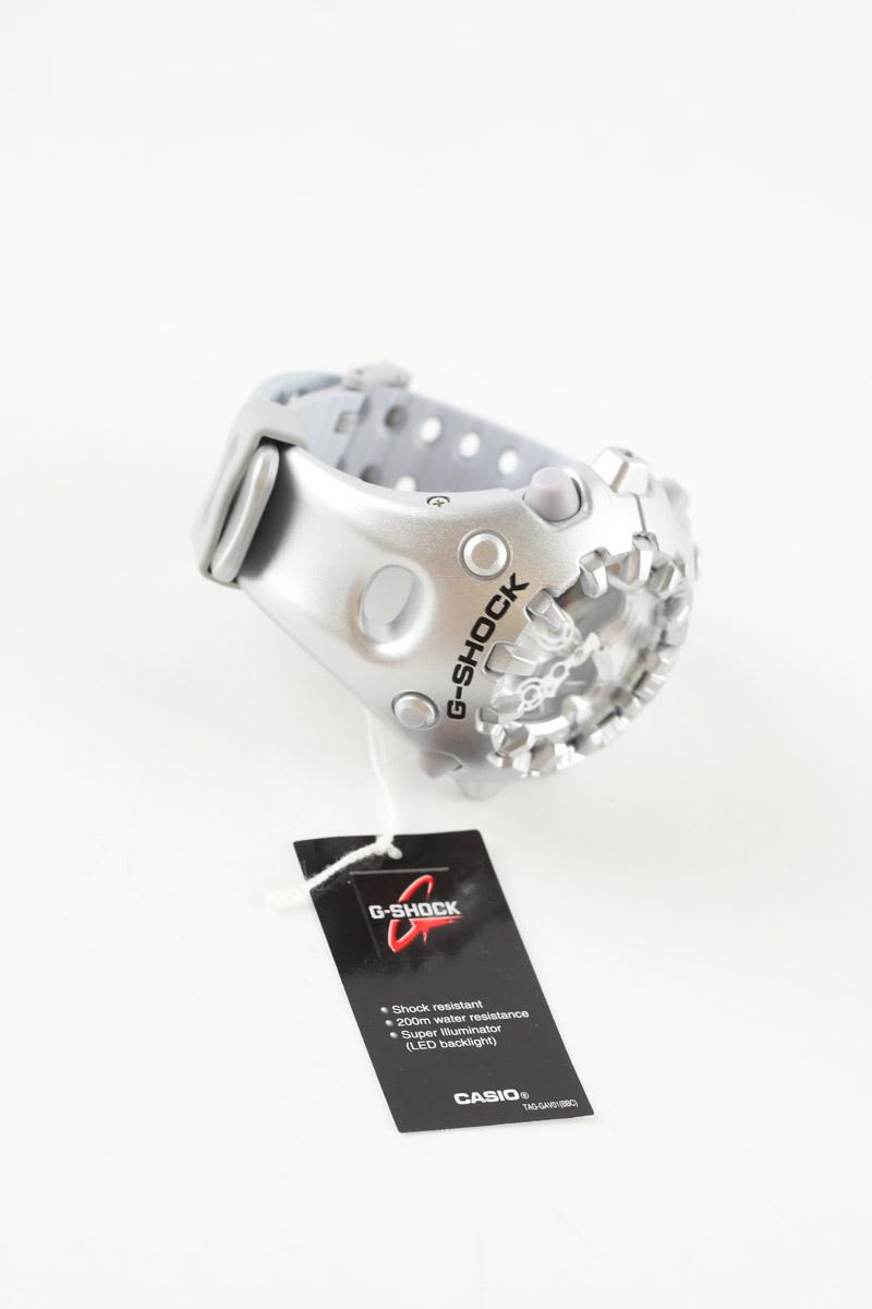 Montre CASIO  Argent