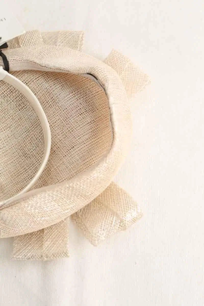 Chapeau LK Bennett  Beige