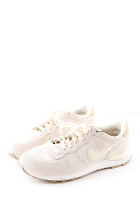 Baskets Nike  Beige