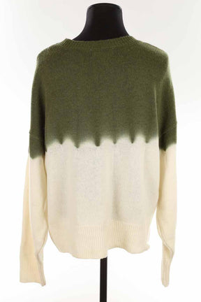 Pulls Charlie Joe  Kaki