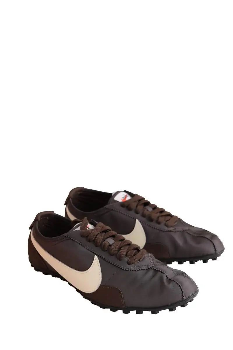 Baskets Nike Marron en Tissu