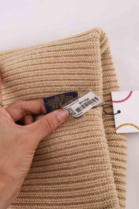 Bonnets Louis Vuitton  Beige