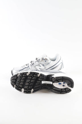 Baskets New Balance  Argent