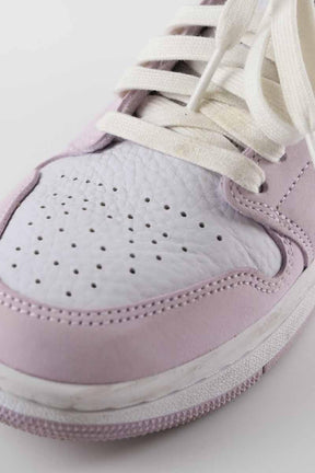 Baskets Nike Air Jordan 1 Violet