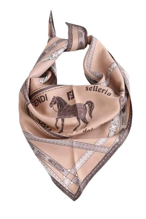 Foulard Fendi Beige en Soie - Seconde Main