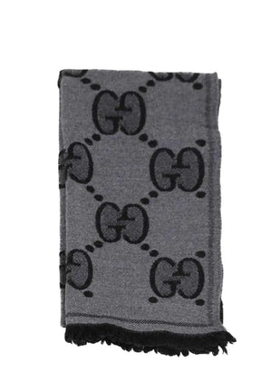 Foulard Gucci Foulard en jacquard de laine et soie GG Anthracite en Laine - Seconde Main