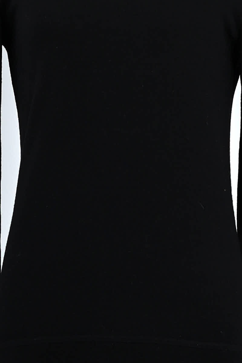 Robe Theory  Noir