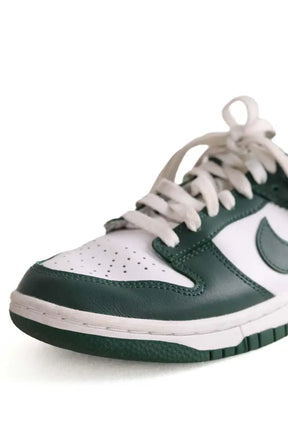 Baskets Nike Vert en Cuir