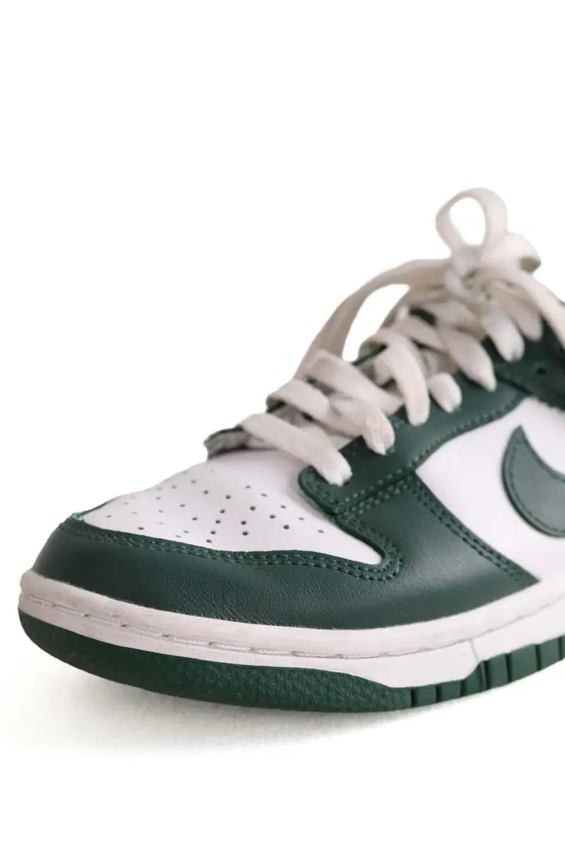 Baskets Nike Vert en Cuir