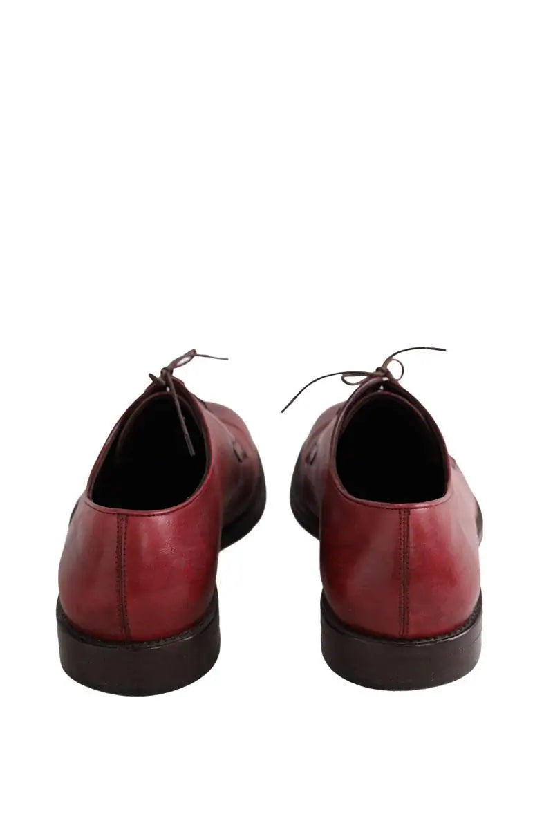 Chaussures à lacets Salvatore Ferragamo Bordeaux en Cuir