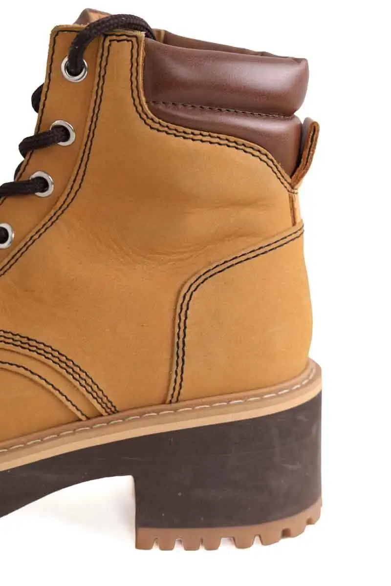 Boots à lacets Maje Camel en Daim
