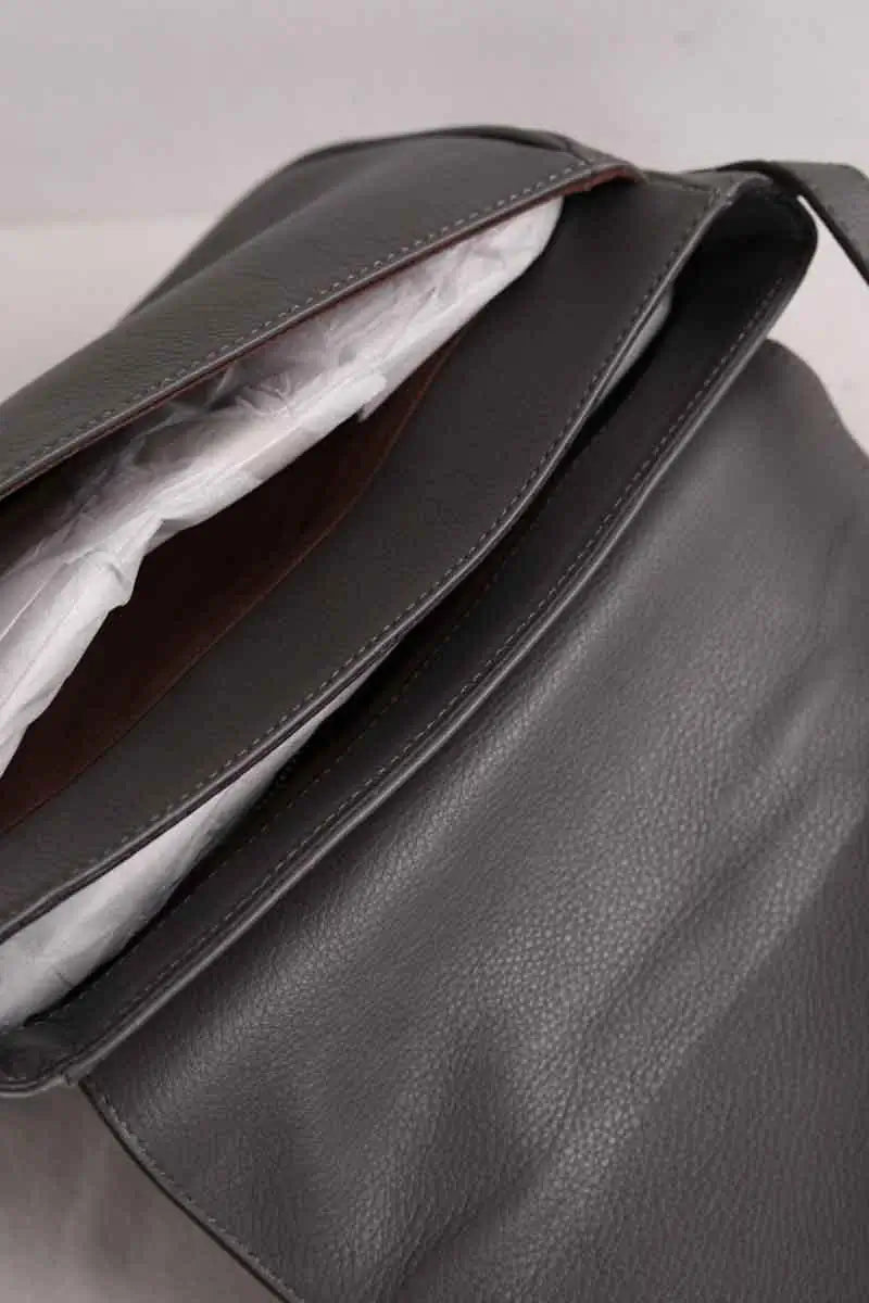 Sac à bandoulière Tila March Gris en Cuir