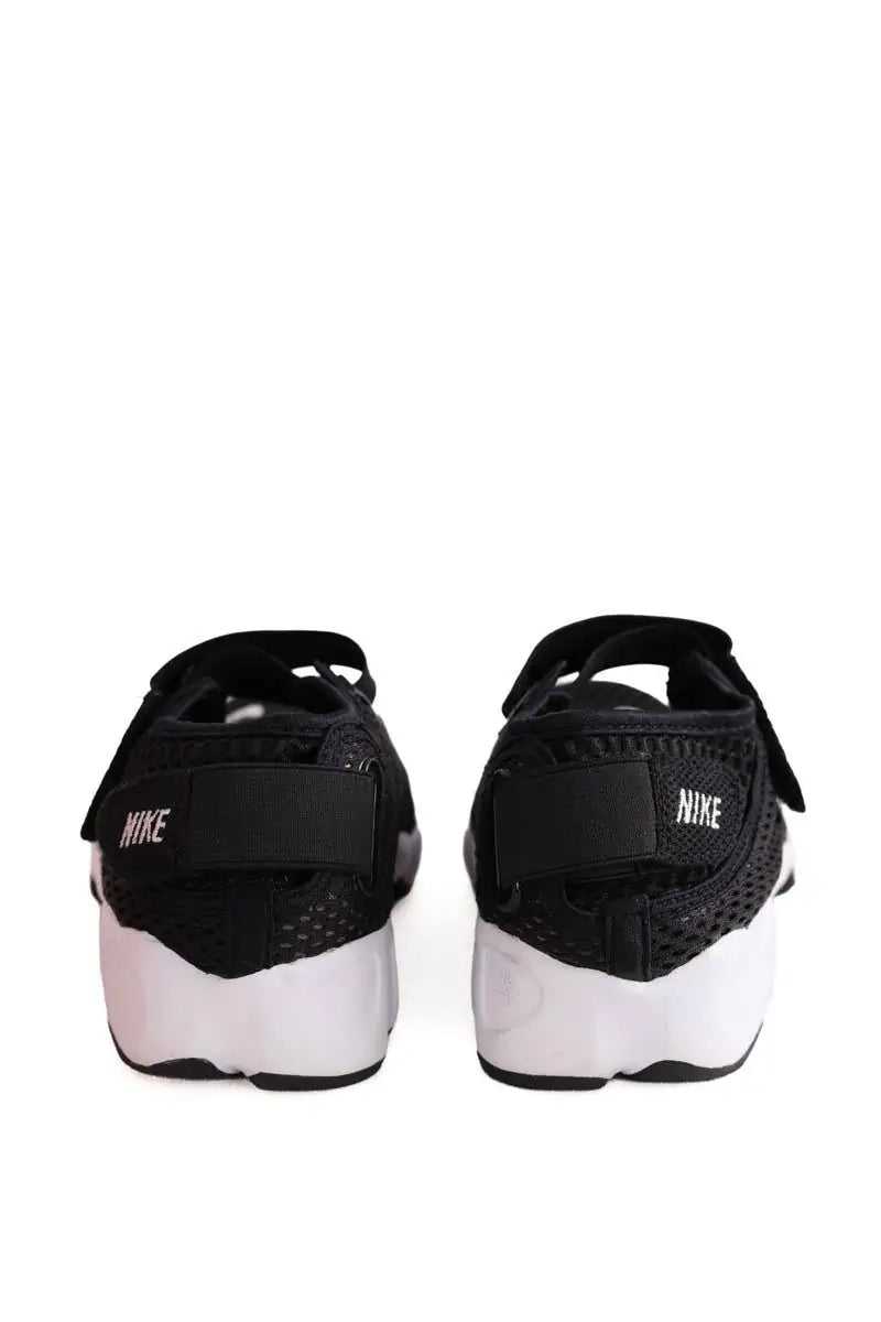 Baskets Nike Noir en Tissu
