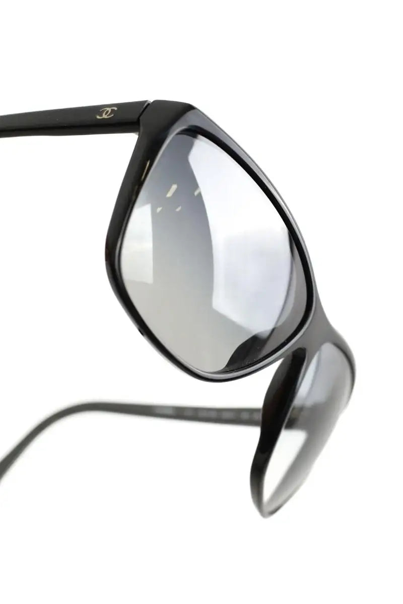 Lunettes de soleil Chanel Noir en Plastique