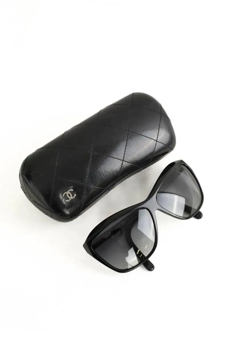Lunettes de soleil Chanel Noir en Plastique