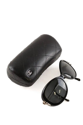 Lunettes de soleil Chanel Noir en Plastique