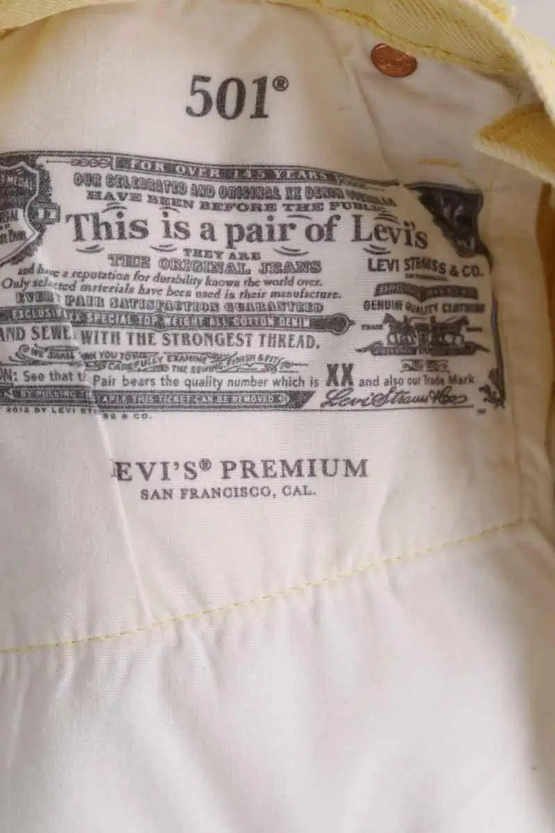 Mini short Levi's 501 Jaune en Coton