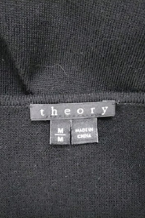Robe Theory  Noir