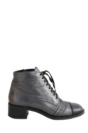 Chaussures à lacets Chanel  Gris