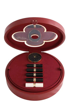 Coffret Louis Vuitton Rouge en  - Seconde Main
