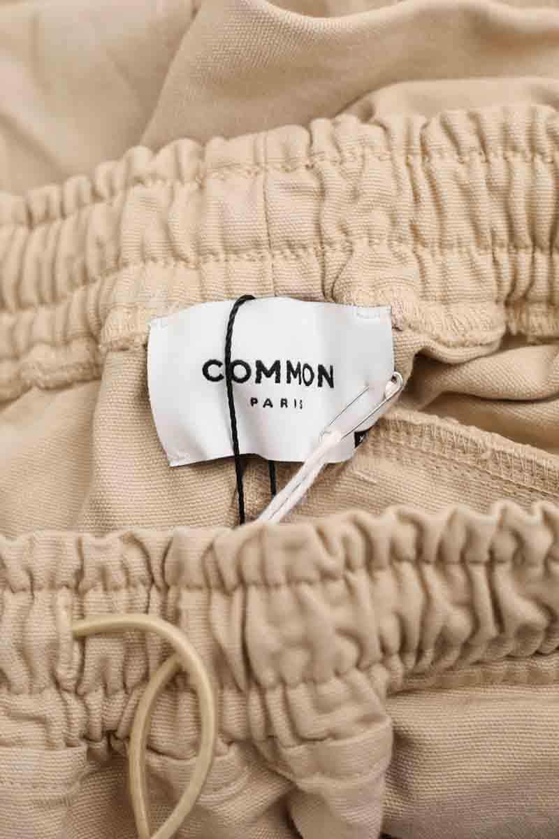Pantalon droit Common Paris Beige en Coton