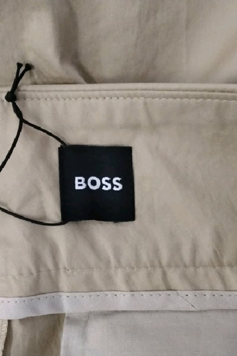 Pantalon large Hugo Boss Beige en Coton