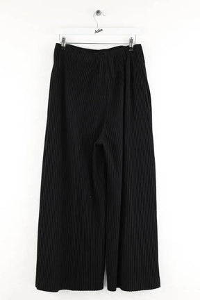 Pantalon large Issey Miyake Noir en Polyester