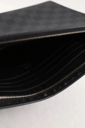 Pochette Louis Vuitton Noir en Cuir