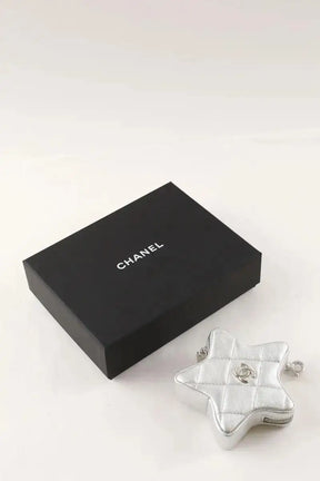Porte-monnaie Chanel Argent en Cuir