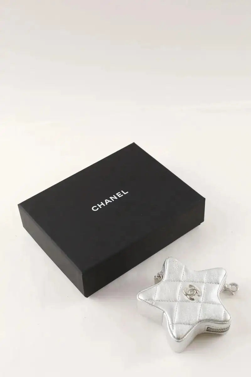 Porte-monnaie Chanel Argent en Cuir