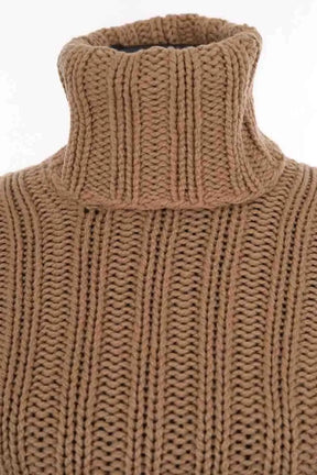 Pull Yves Saint Laurent Camel en Cachemire