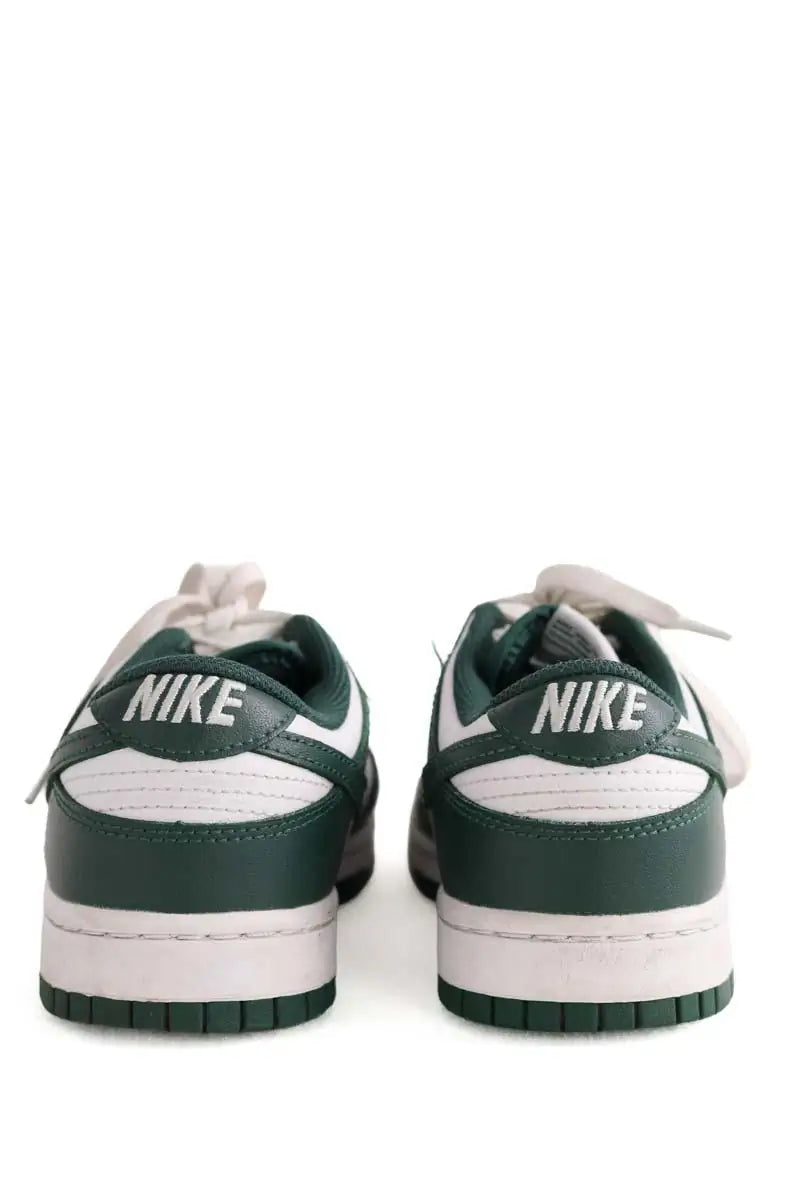 Baskets Nike Vert en Cuir